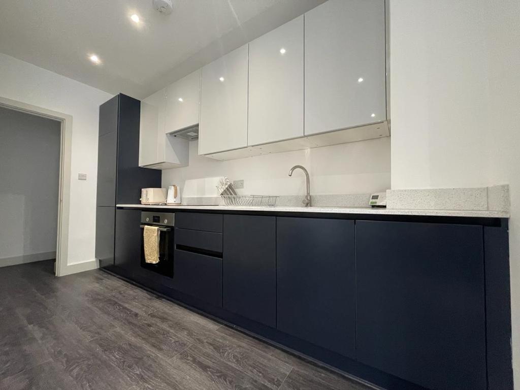 Star London Finchley Road 3-Bed Retreat Apartment Екстериор снимка